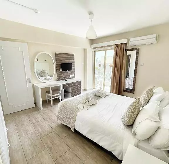 Fotos del hotel Antonis G. Hotel Apartments:  20