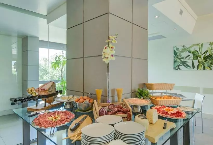 Fotos del hotel Ardeatina Park:  15