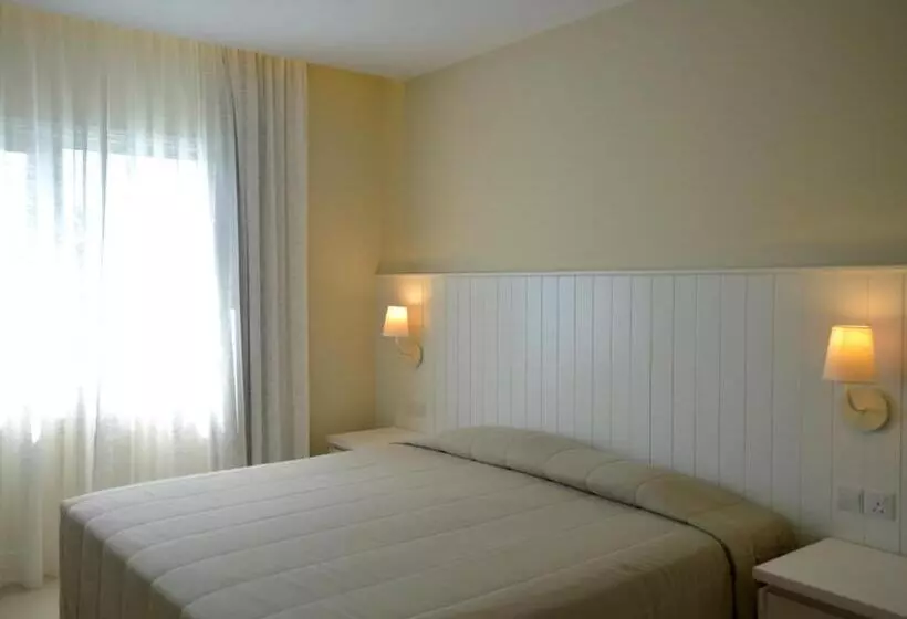 Fotos del hotel Sunrise Gardens Apart:  11