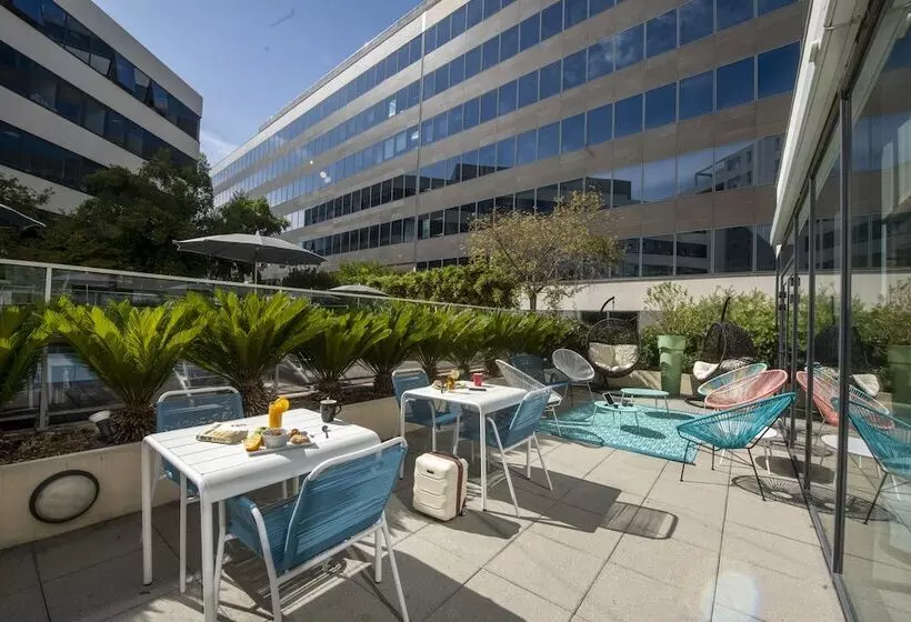 Fotos del hotel Ibis Styles Nice Aéroport Arenas:  6