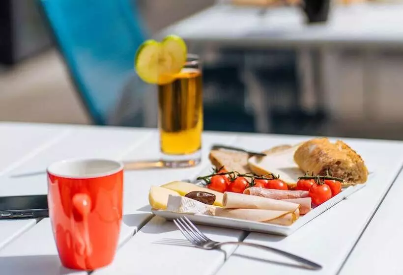 Fotos del hotel Ibis Styles Nice Aéroport Arenas:  21