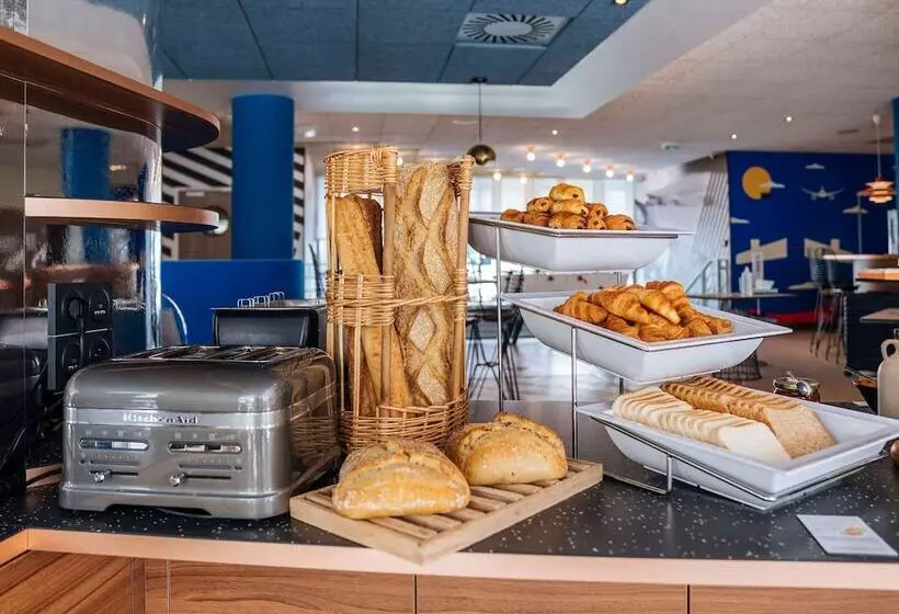 Fotos del hotel Ibis Styles Nice Aéroport Arenas:  24