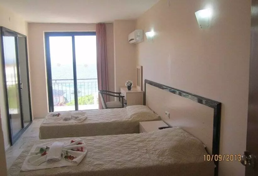 Fotos del hotel Melike:  11