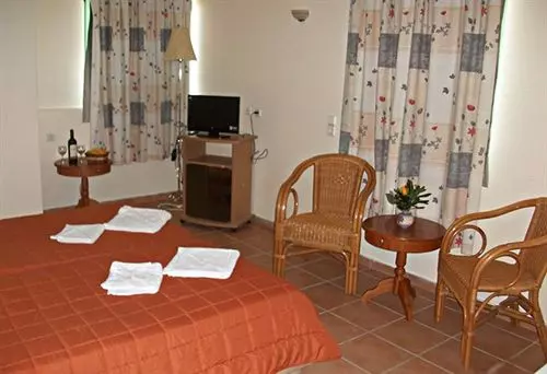 Fotos del hotel Minos Village:  10