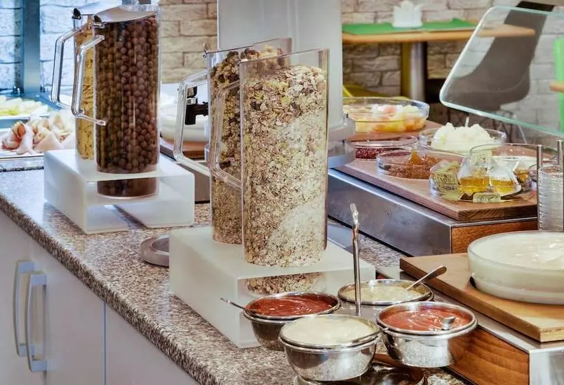 Fotos del hotel Adeba:  3