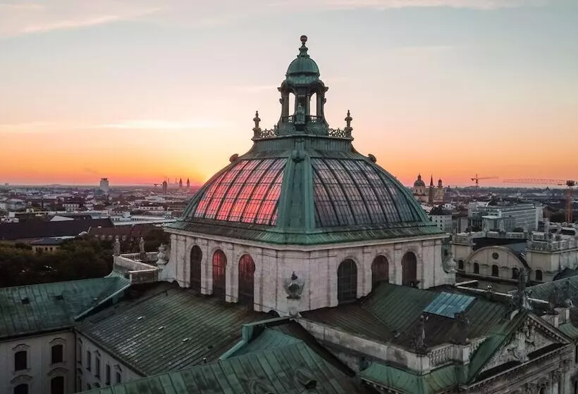 Fotos del hotel Yours Truly:  12