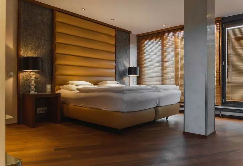 Fotos del hotel Yours Truly:  17