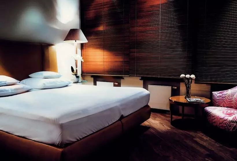 Fotos del hotel Yours Truly:  2