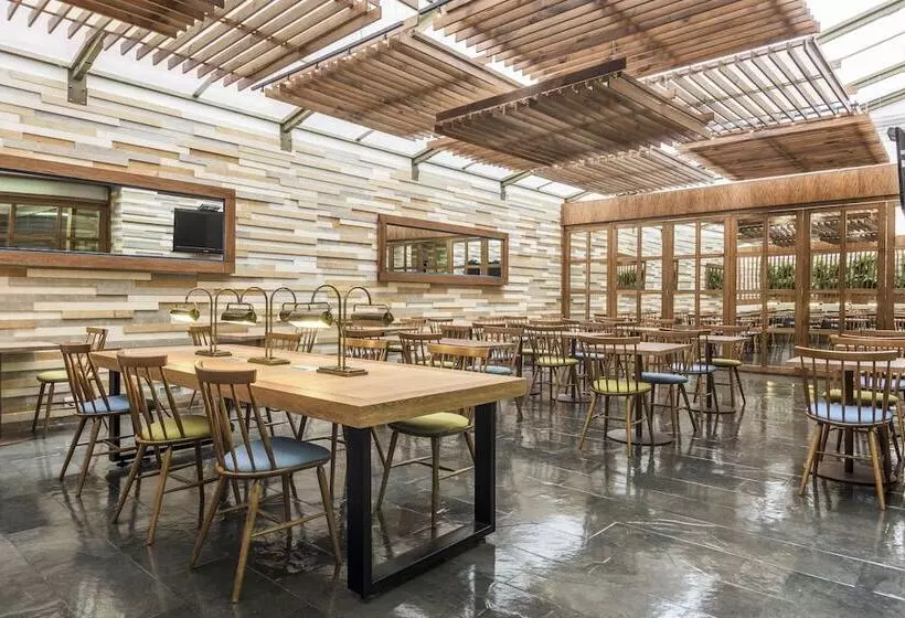 Fotos del hotel Holiday Inn Express Bogotá  Parque La 93, An Ihg:  6