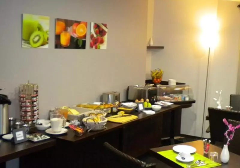 Fotos del hotel Hôtel Le Cousture:  4