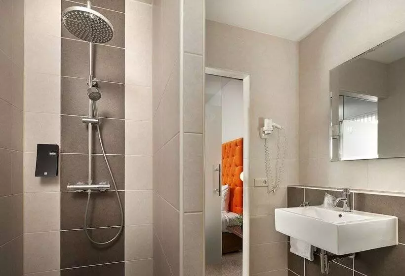 Fotos del hotel La Reine:  15