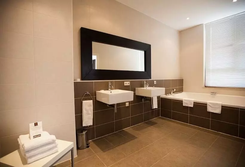 Fotos del hotel La Reine:  11