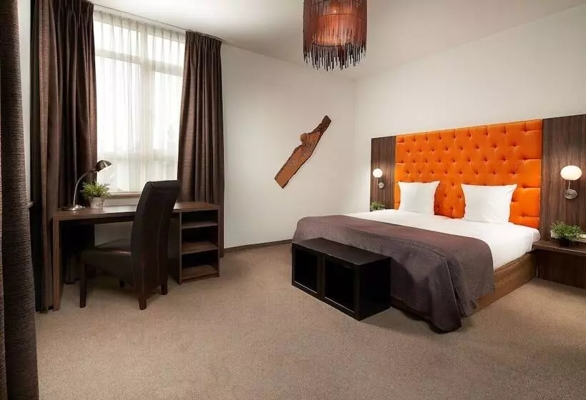 Fotos del hotel La Reine:  18