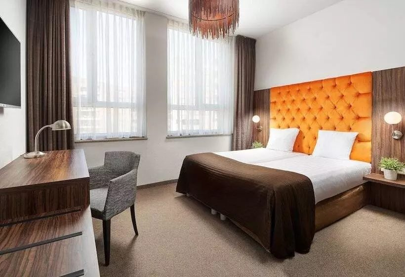 Fotos del hotel La Reine:  14