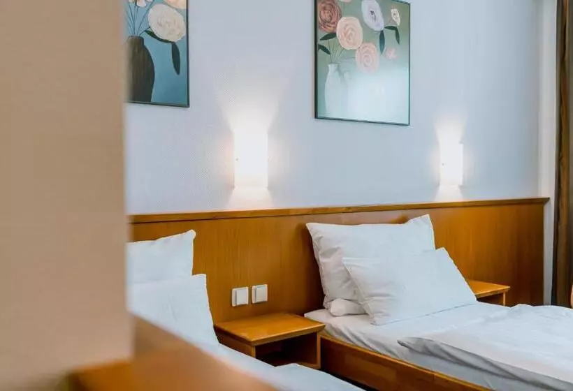 Fotos del hotel Best Western Hotel Pracharna:  11