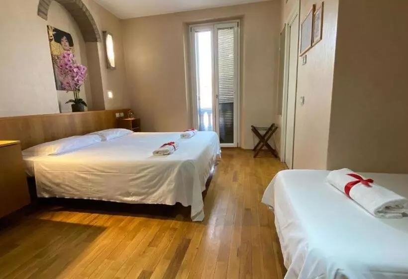 Fotos del hotel Eurohotel:  14