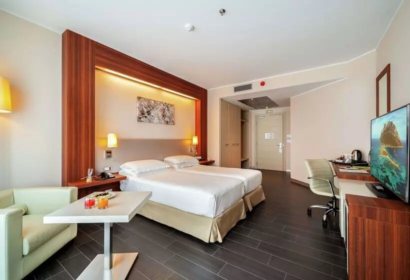 Fotos del hotel Doubletree By Hilton Olbia  Sardinia:  8