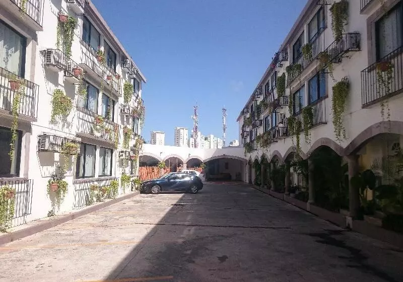 Fotos del hotel Hacienda De Castilla:  12