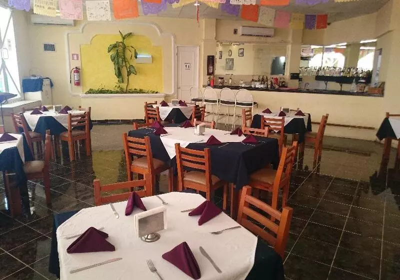 Fotos del hotel Hacienda De Castilla:  8