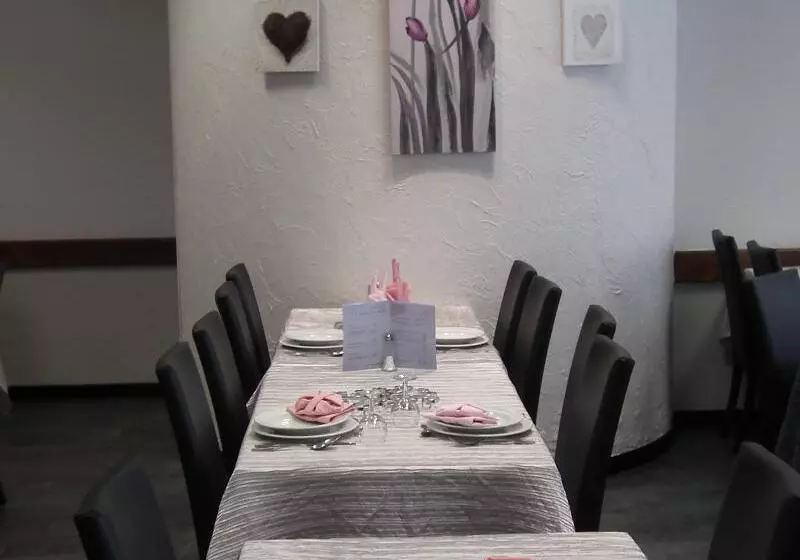 Fotos del hotel Hôtel Des Pays Bas:  5