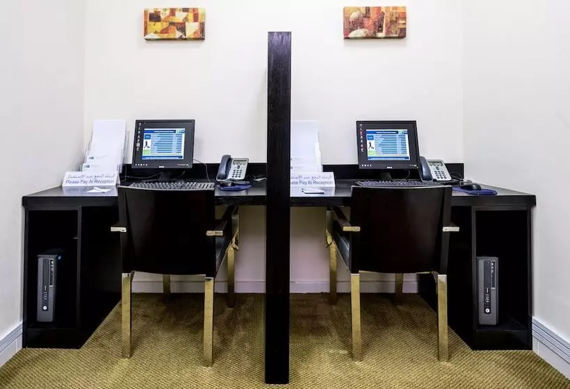Fotos del hotel Holiday Inn Express Dubai Airport, An Ihg:  35