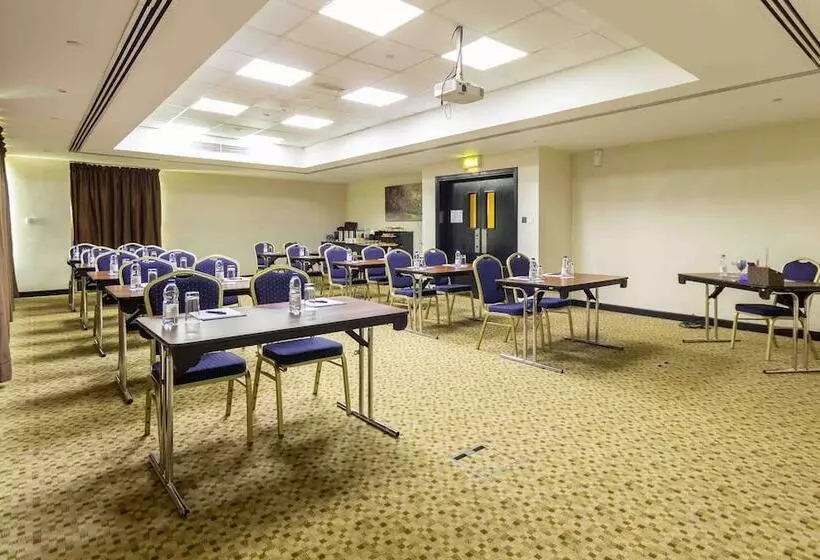Fotos del hotel Holiday Inn Express Dubai Airport, An Ihg:  37