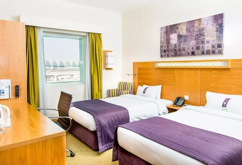 Fotos del hotel Holiday Inn Express Dubai Airport, An Ihg:  44