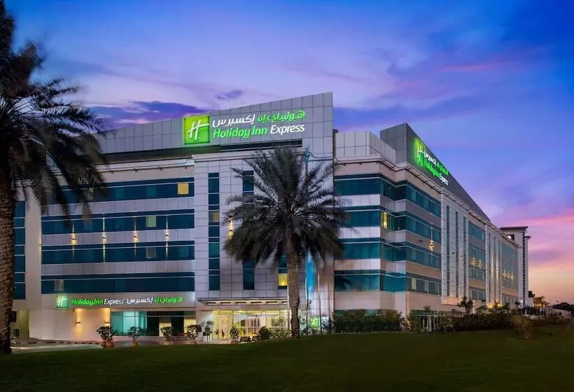 Fotos del hotel Holiday Inn Express Dubai Airport, An Ihg:  47