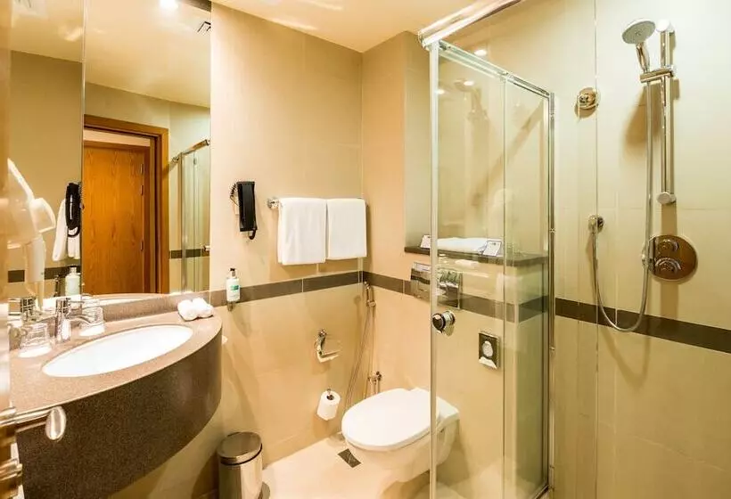 Fotos del hotel Holiday Inn Express Dubai Airport, An Ihg:  7