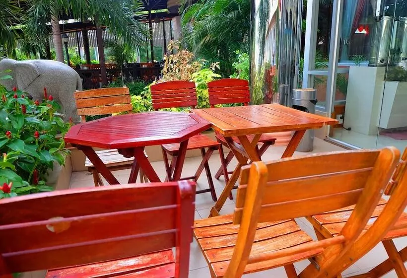 Fotos del hotel J A Villa Pattaya:  8