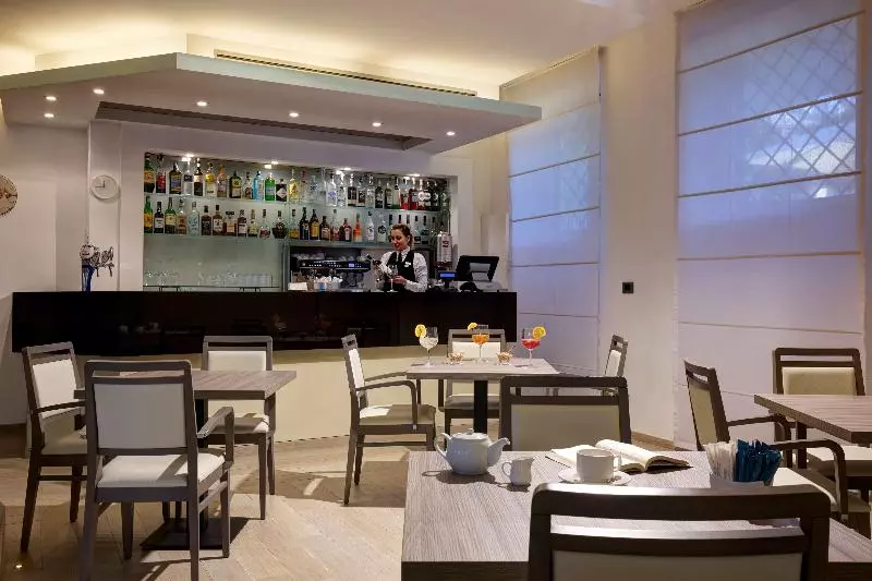 Fotos del hotel Occidental Aurelia:  4