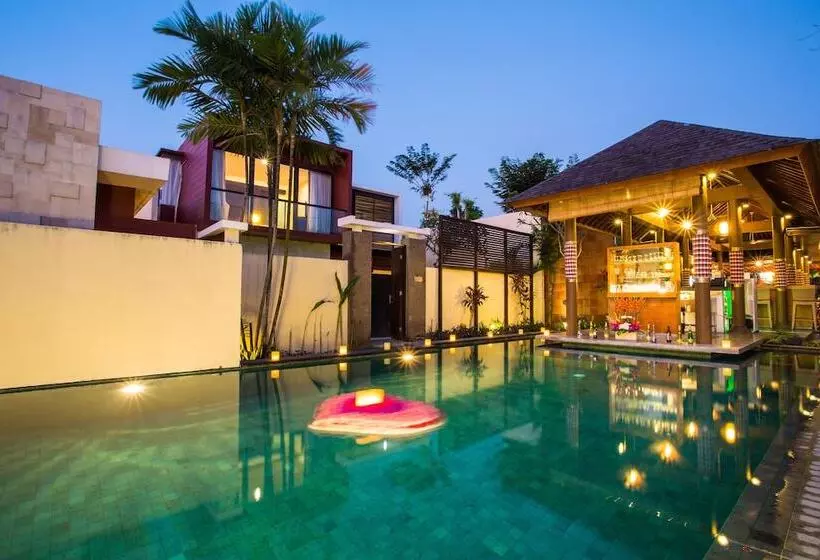 Fotos del hotel Jay S Villas:  2