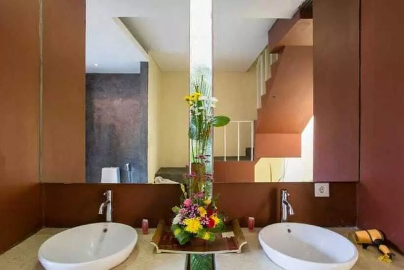 Fotos del hotel Jay S Villas:  20