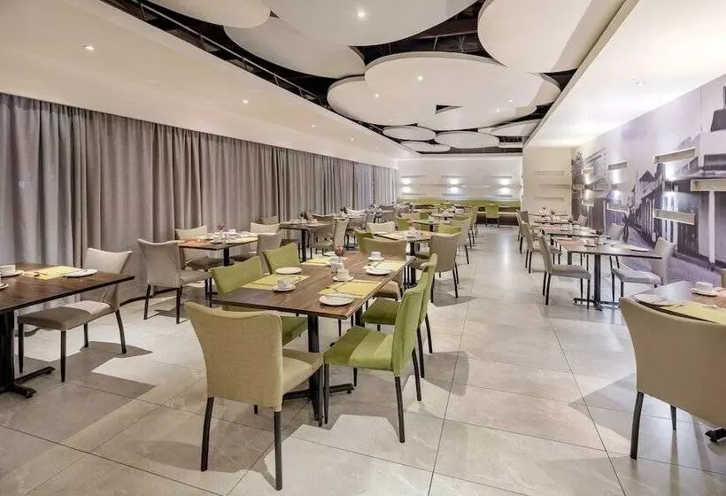 Fotos del hotel Protea Hotel By Marriott Lusaka Cairo Road:  15