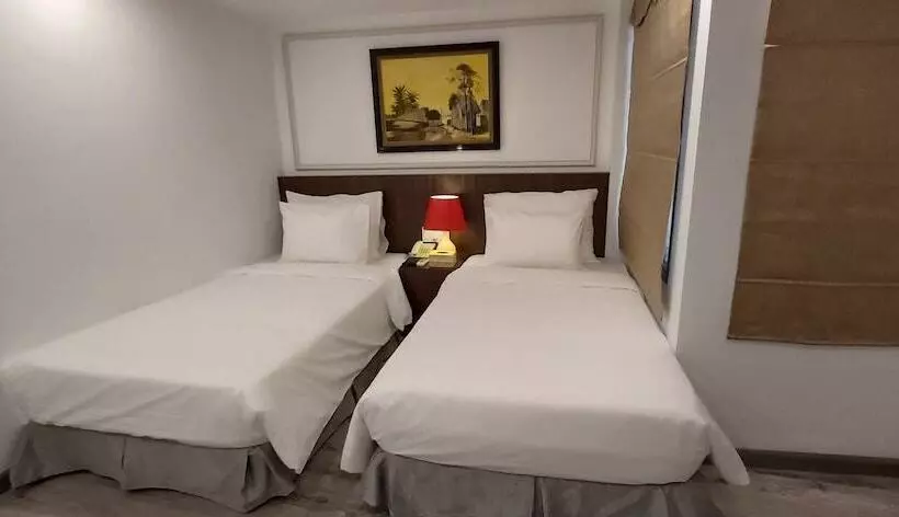 Fotos del hotel Golden Wings II Hotel:  23