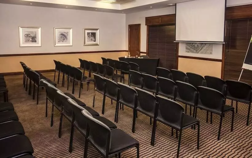 Fotos del hotel Southern Sun Montecasino:  3