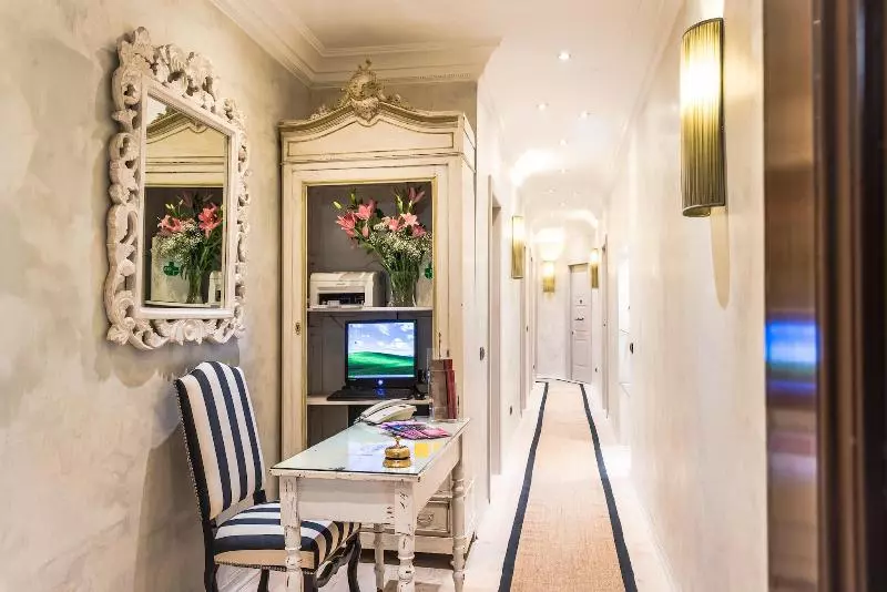 Fotos del hotel Mdm Guesthouse:  3