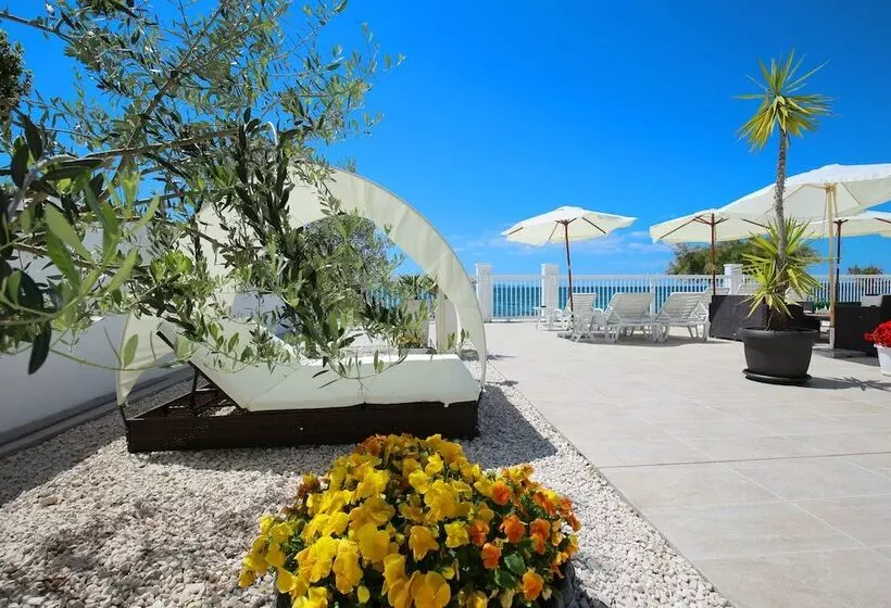 Fotos del hotel Villa Triana:  17