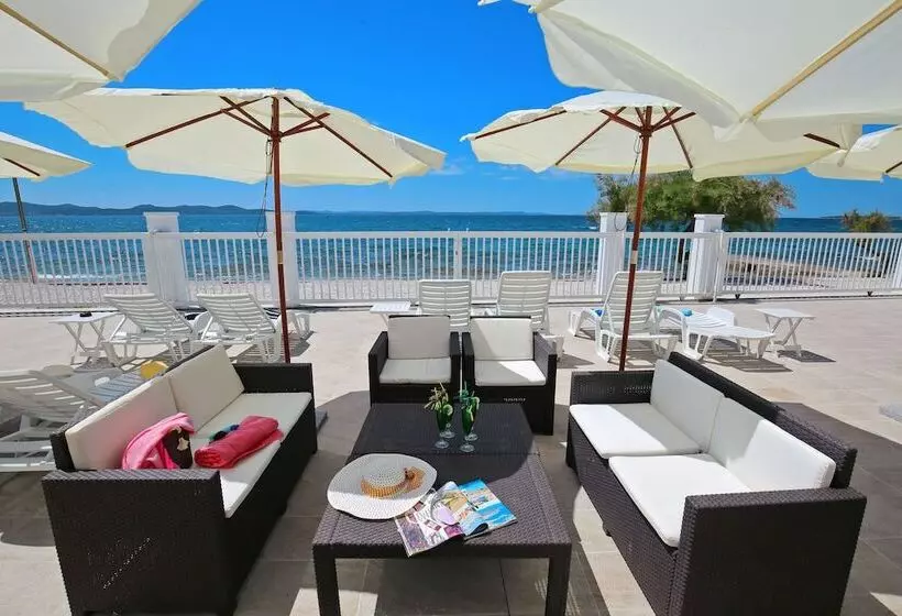 Fotos del hotel Villa Triana:  11