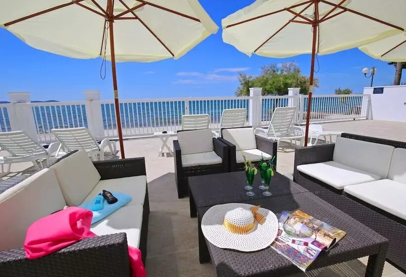 Fotos del hotel Villa Triana:  20