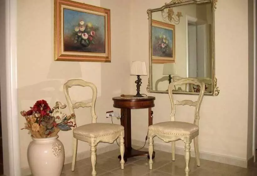 Fotos del hotel Villa Triana:  2