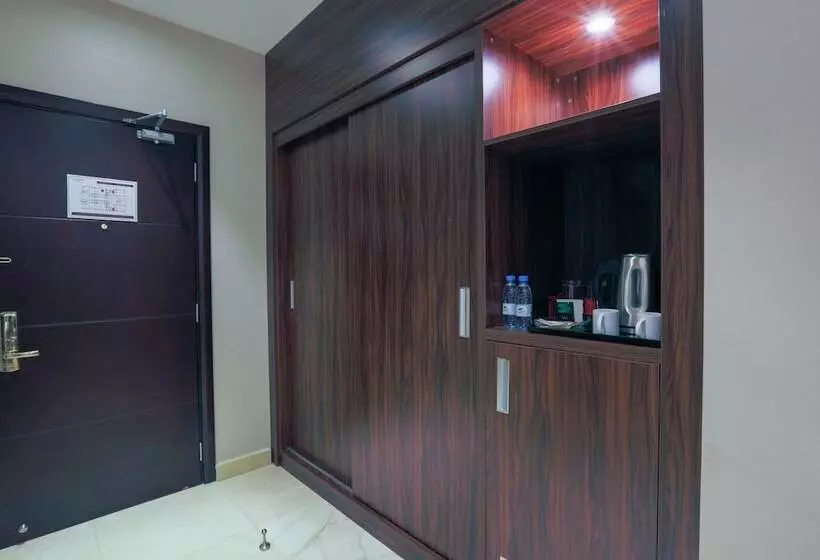 Fotos del hotel Seasons Park:  18