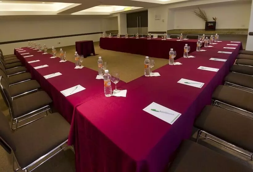 Fotos del hotel Holiday Inn Mexico Cityplaza Universidad, An Ihg:  5