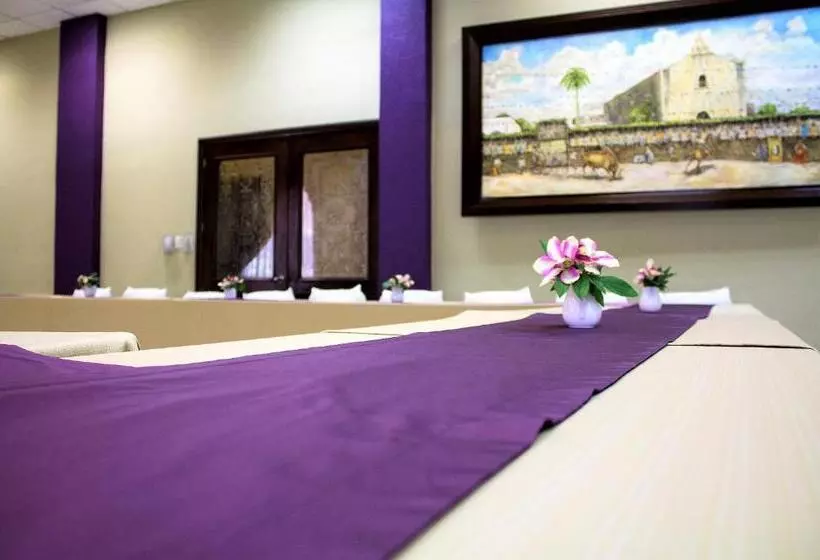 Fotos del hotel Plaza Campeche:  5