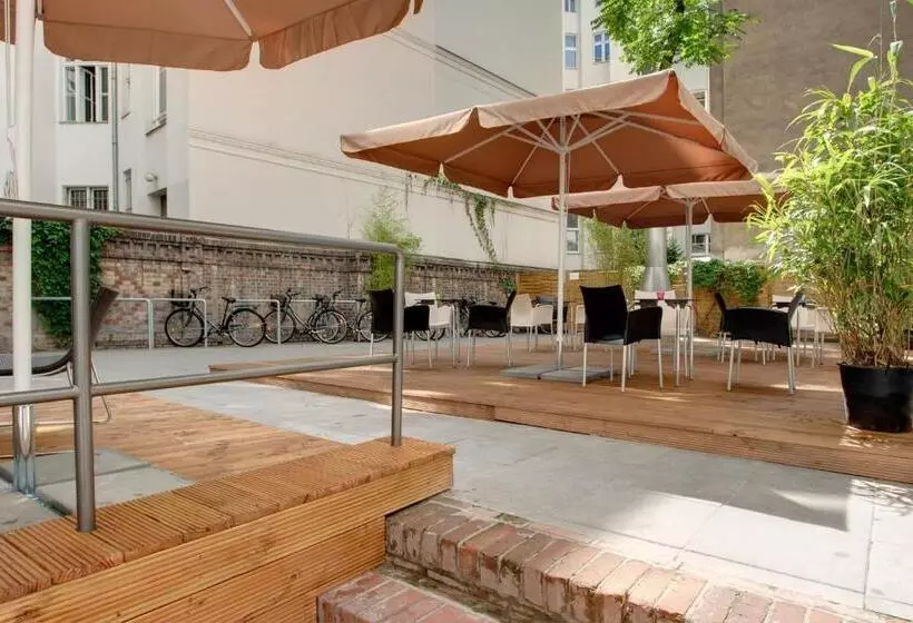 Fotos del hotel Meininger  Berlin Mitte:  6