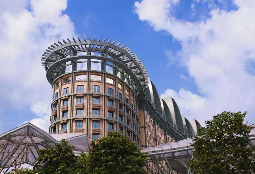 Resorts World Sentosa - Hotel Michael (sg Clean)