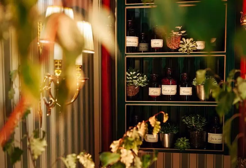 Fotos del hotel Shangrila Paris:  6