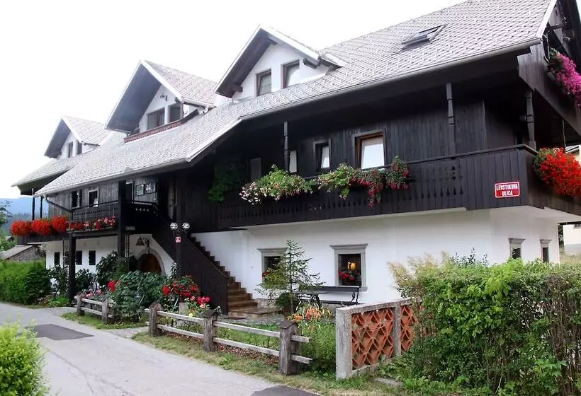 Fotos del hotel House Klasika:  7