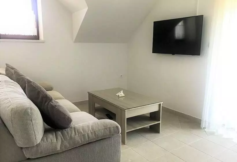 Fotos del hotel House Klasika:  8