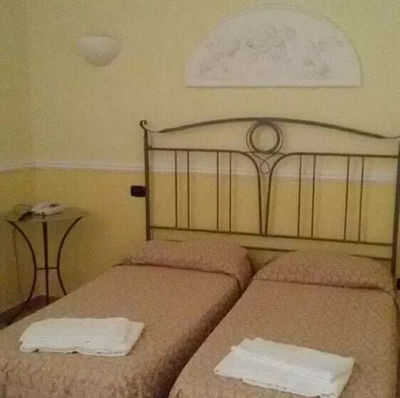 Fotos del hotel Bella Napoli:  6